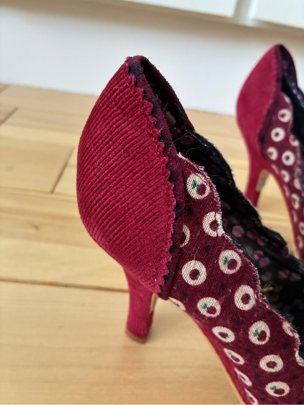 Irregular Choice Beach Trip Burgundy Polka Dot Bow Heels, Never Worn, Size 38 - Picture 3 of 7